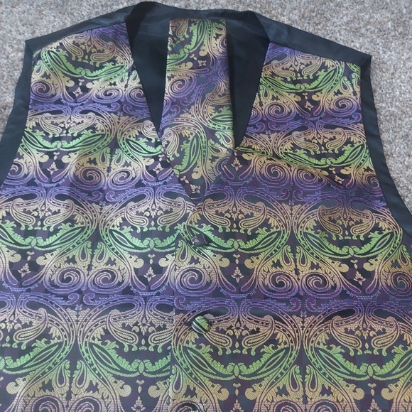 Barry Wang Other - Barry Wang Mens Purple Green Paisley Silk Vest Tie Pocket Square Set Large
